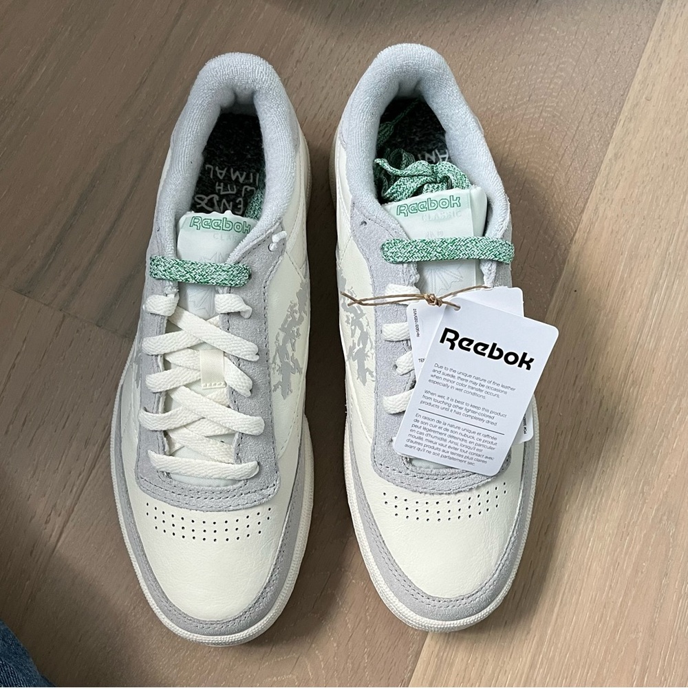 BNIB Reebox Sneakers - Picture 3 of 5